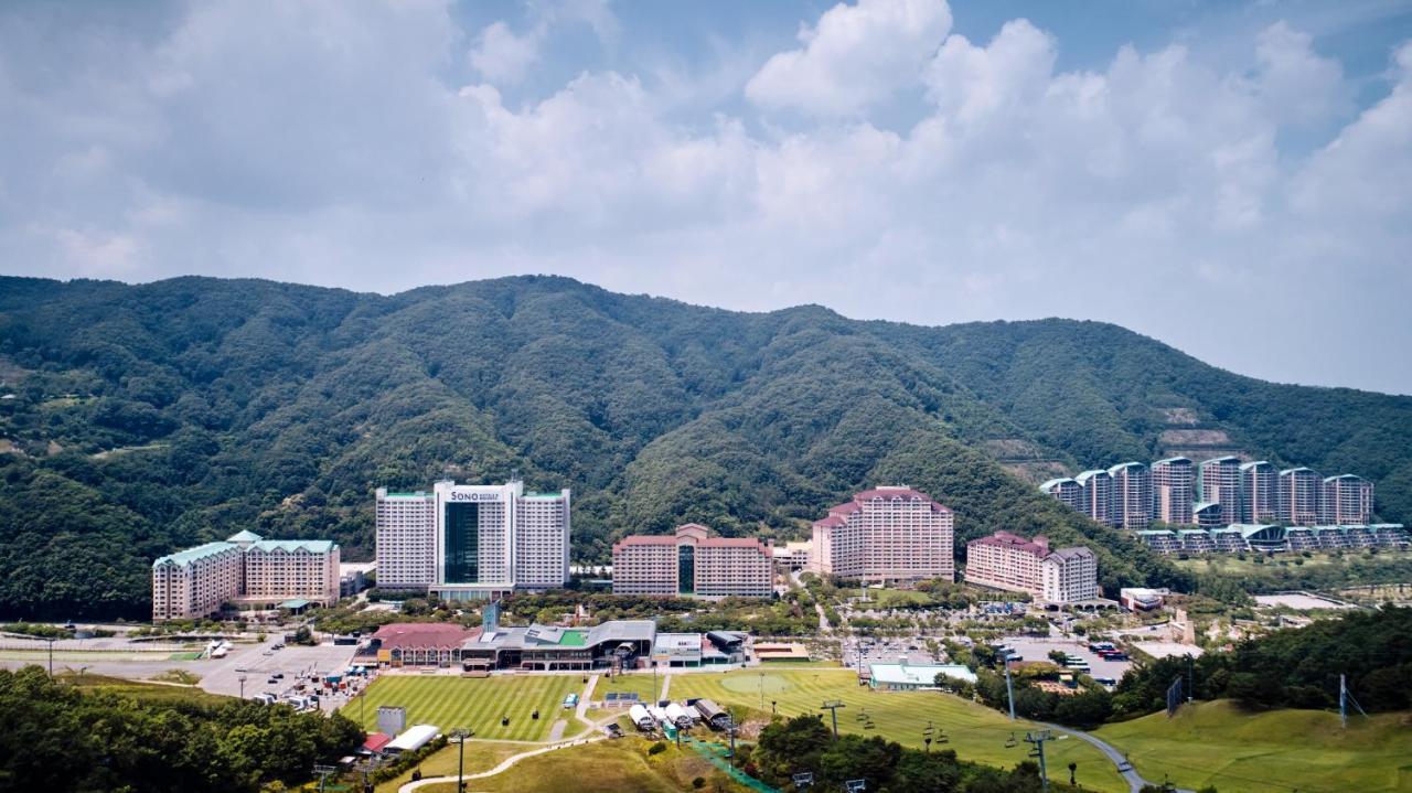 Hotel Vivaldipark Hongcheon Exterior foto